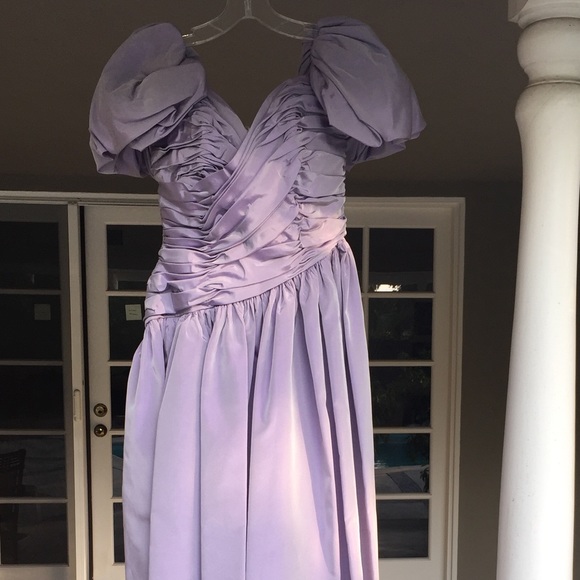 Be the Belle of the Ball in this handmade gown. - Picture 8 of 8